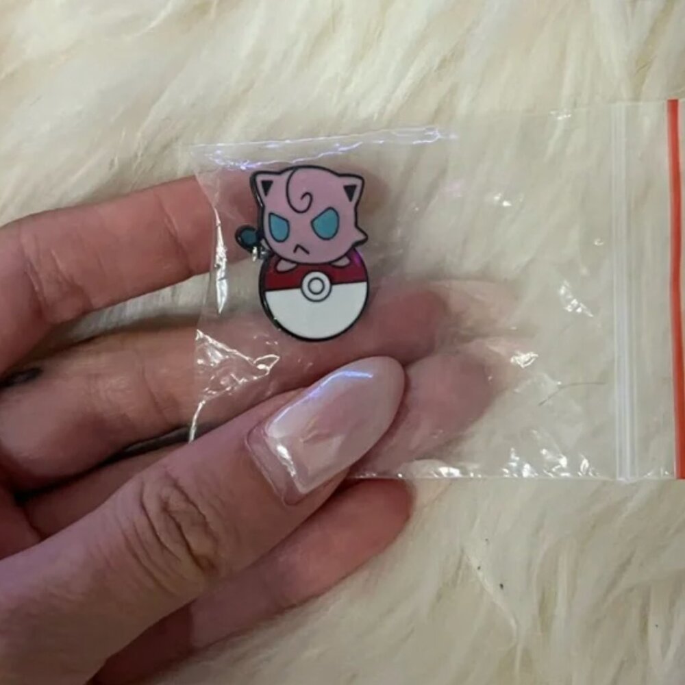 Pokémon Jigglypuff Pin - Picture 2 of 2